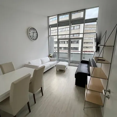 Premium Penthouse Mit Schlossblick Zentral In Mit Tiefgarage