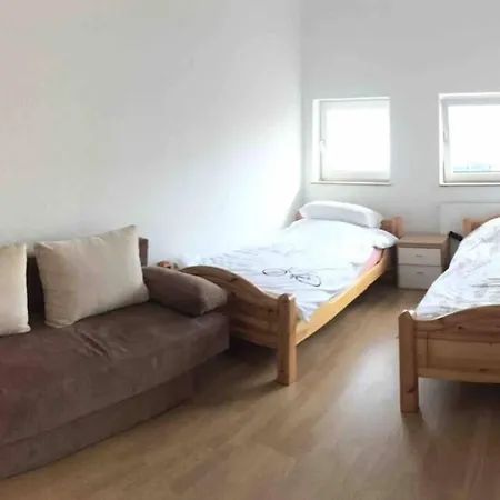 Premium Penthouse Mit Schlossblick Zentral In Mit Tiefgarage Apartment