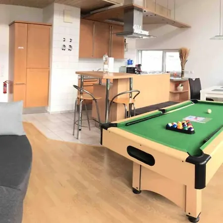 Premium Penthouse Mit Schlossblick Zentral In Mit Tiefgarage Apartment